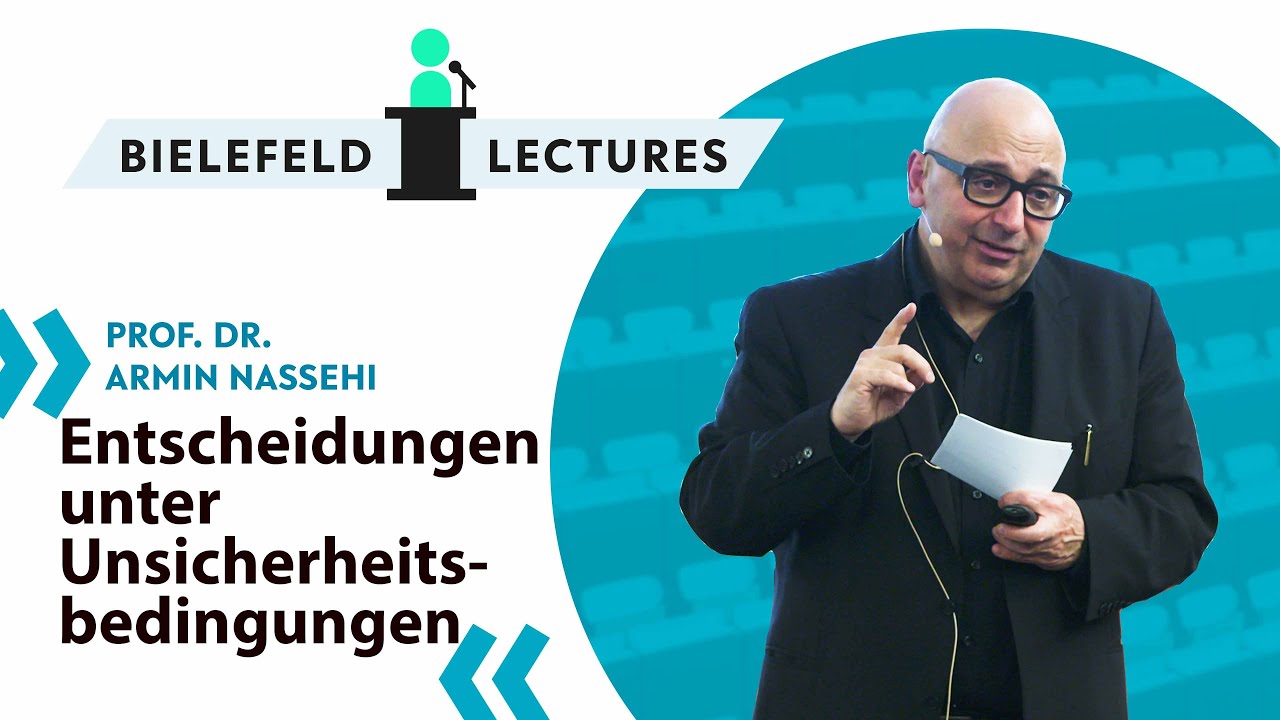 Armin Nassehi bei seiner Präsentation mit dem Logo der Bielefeld Lectures