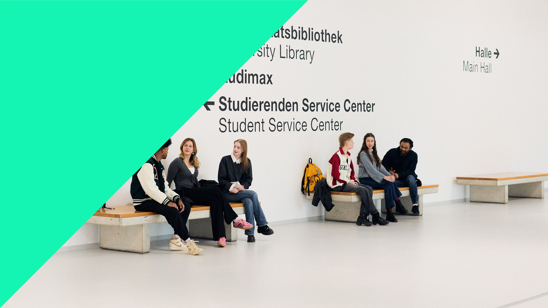 Studierende in der Uni-Halle