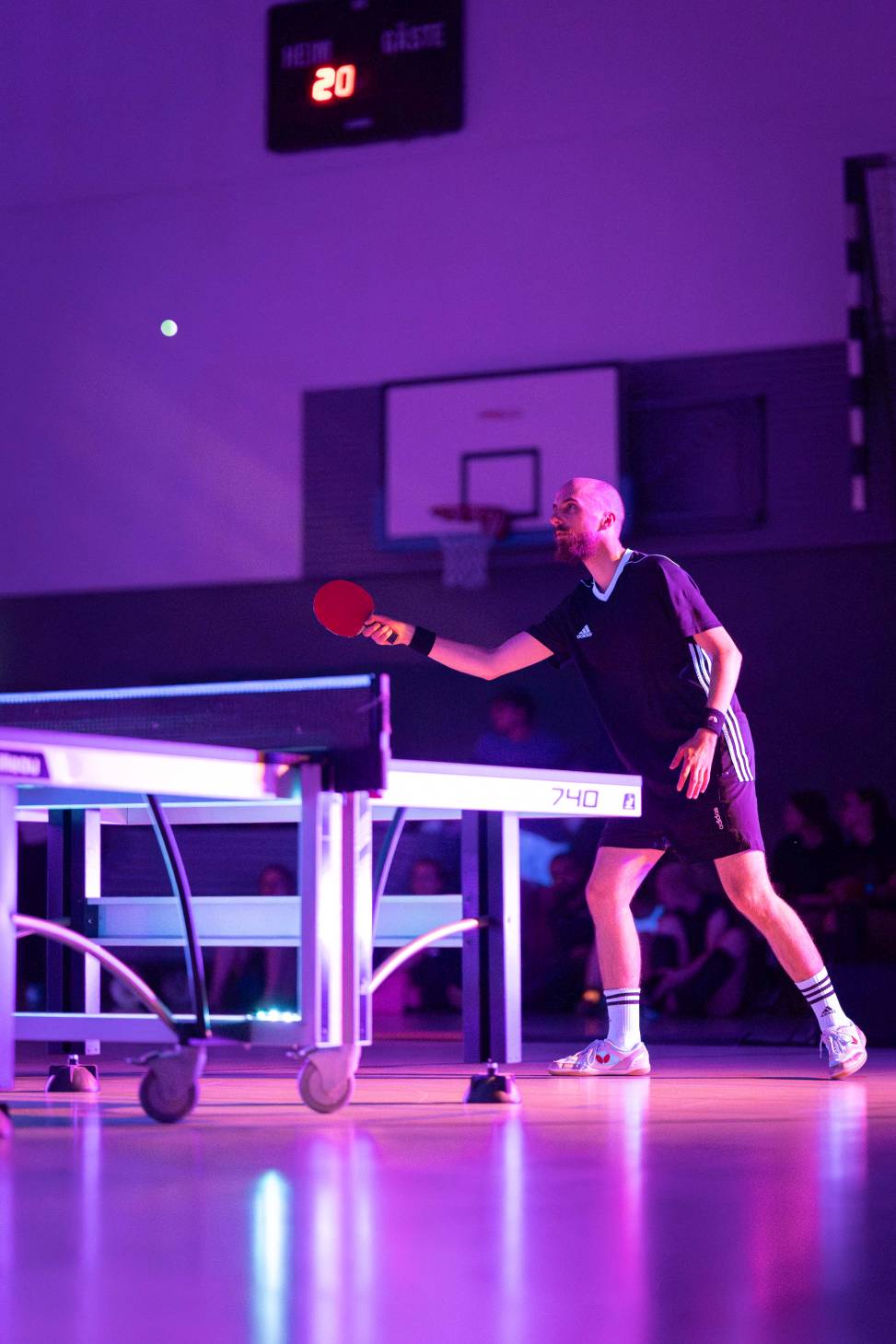 Jonglieren mit Stäben