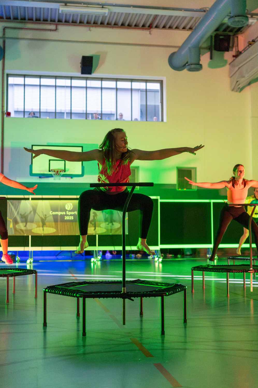 Jonglieren mit Stäben