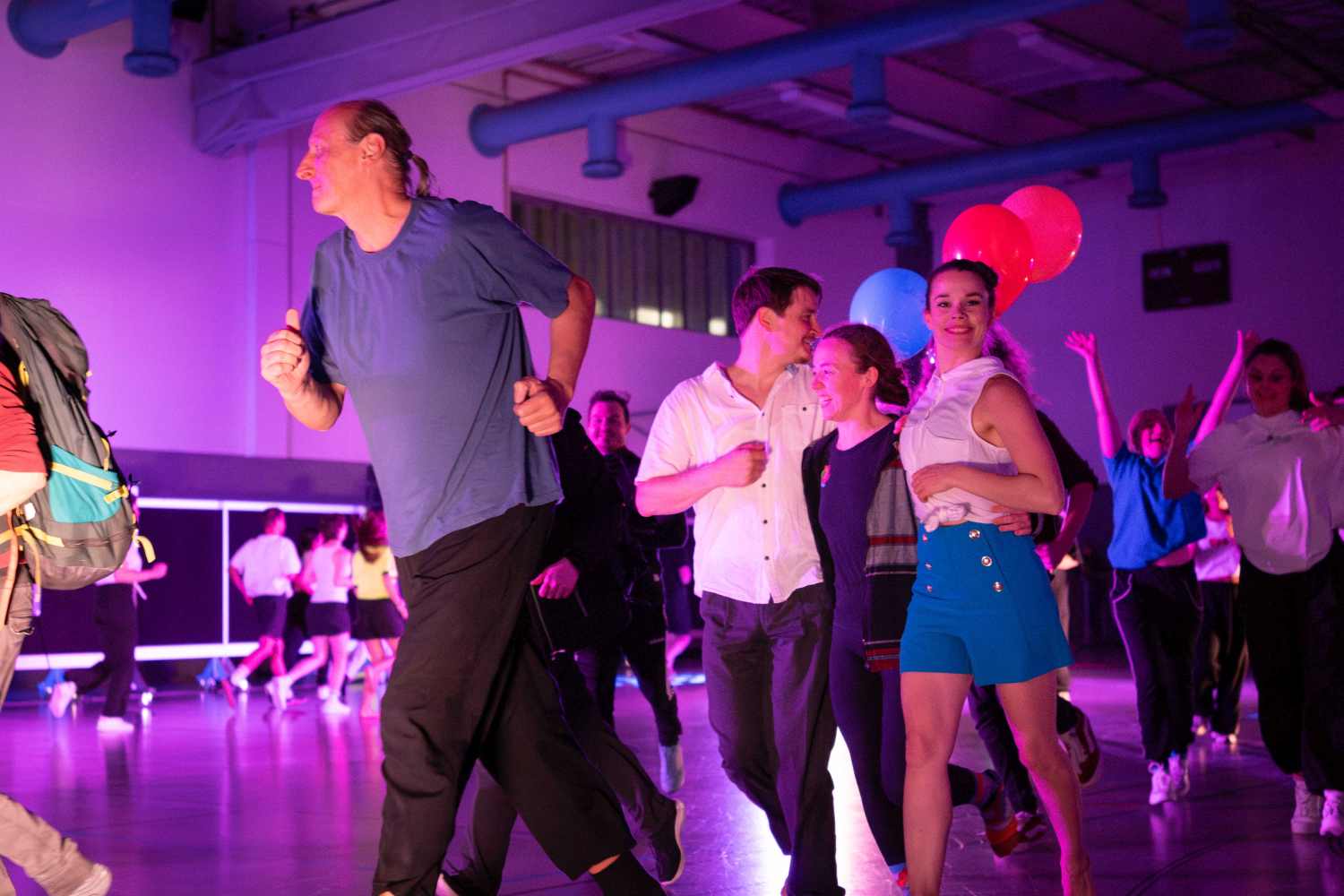 Jonglieren mit Stäben