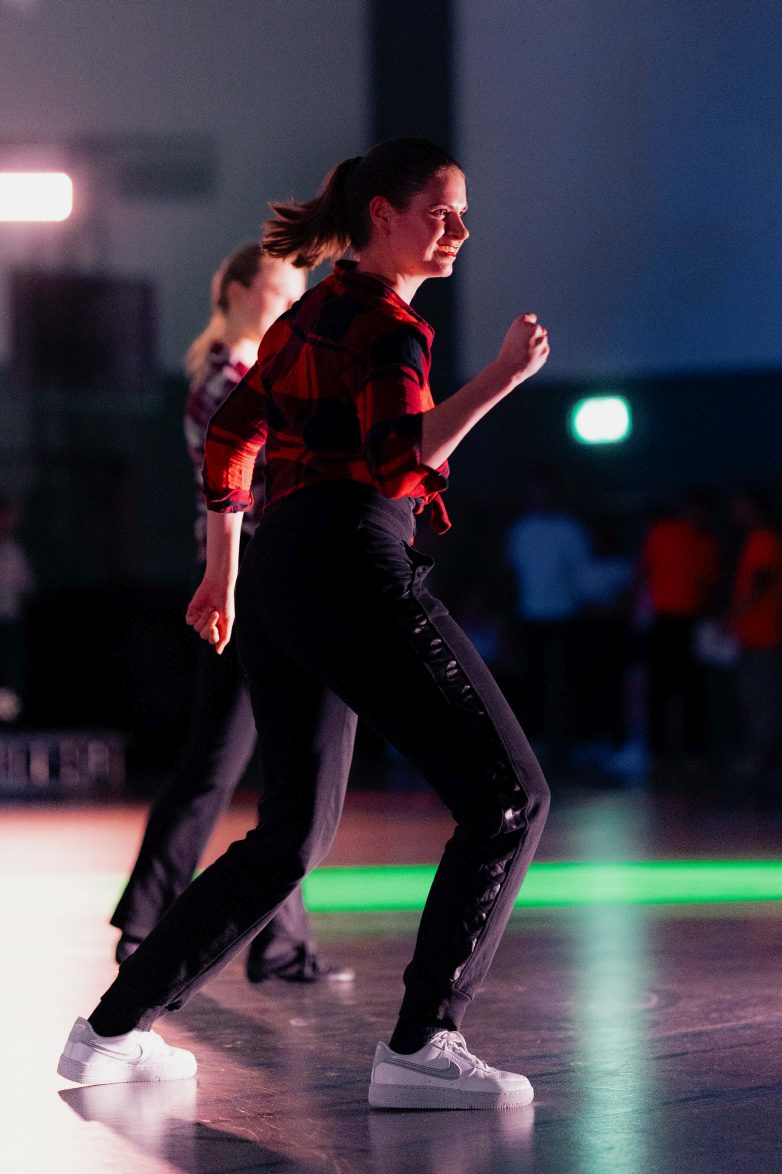 Jonglieren mit Stäben