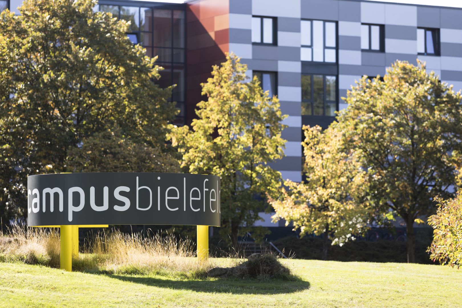 Haupthalle der Universität Bielefeld