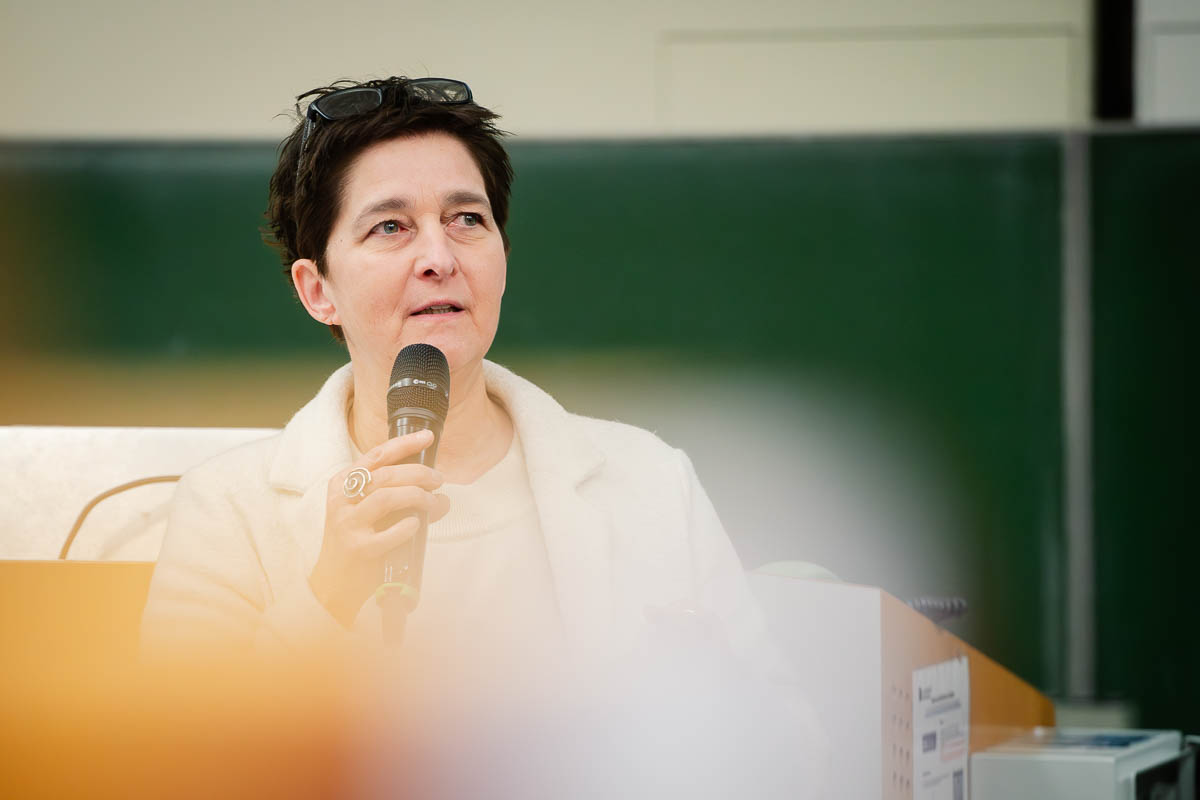 Absolvent*innentag 2025 - Leiterin der Landesvertretung Nordrhein-Westfalen der Techniker Krankenkasse Barbara Steffens