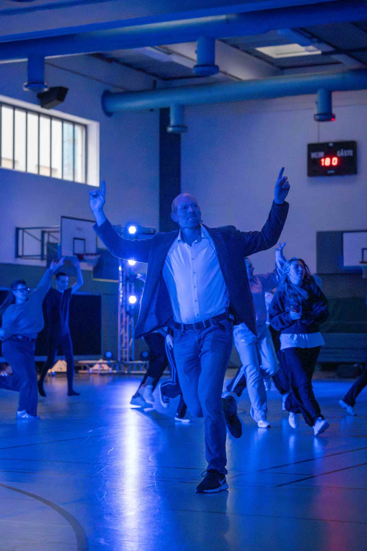 Jonglieren mit Stäben