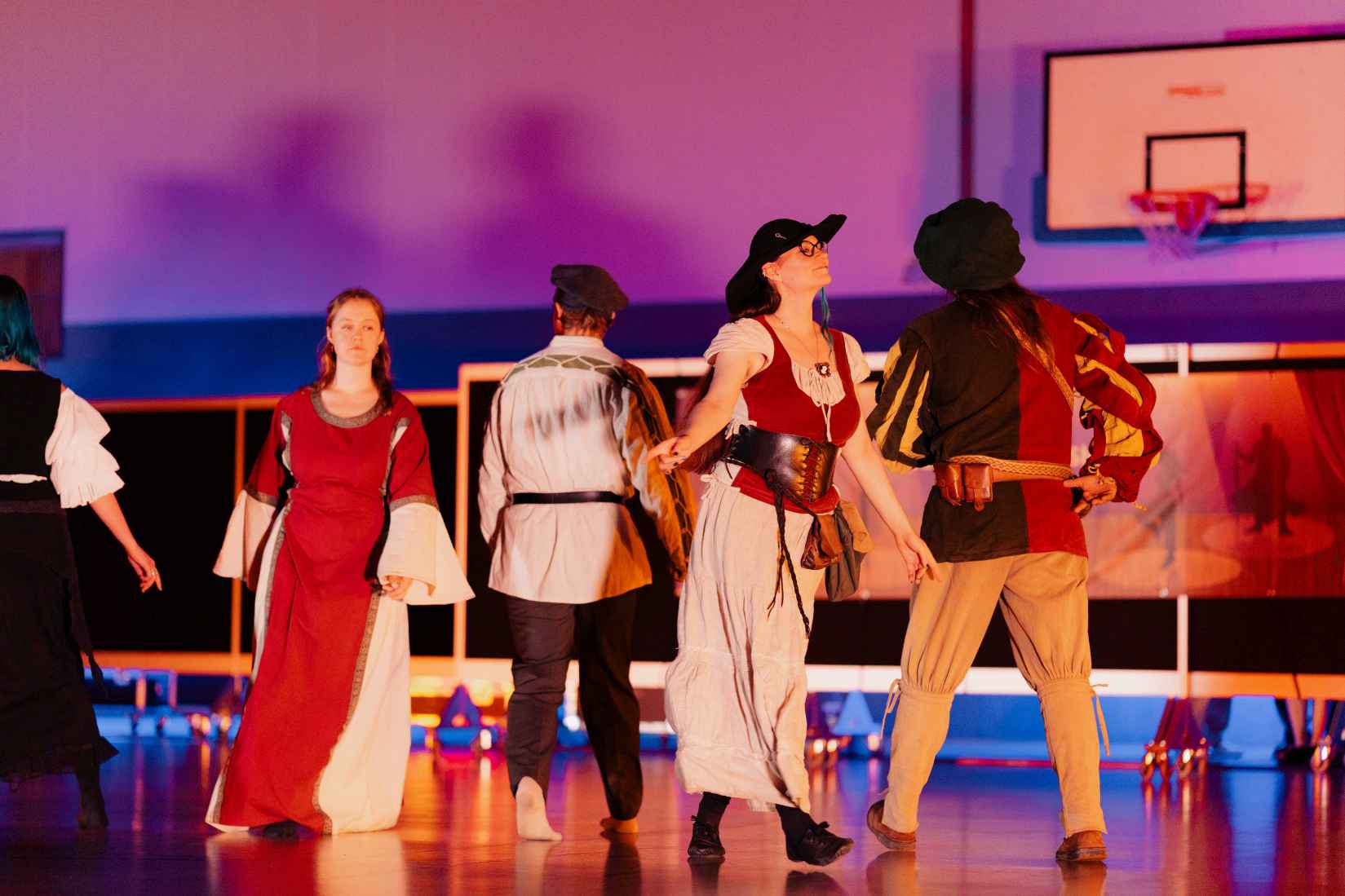 Jonglieren mit Stäben