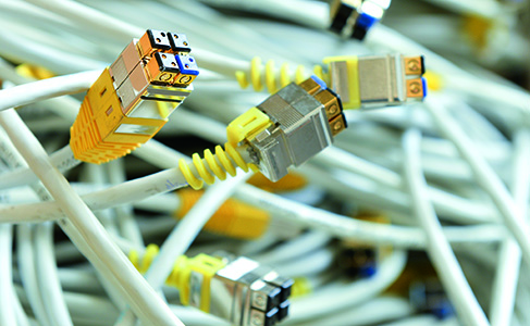 Kabel mit verschiedenen Anschlüssen