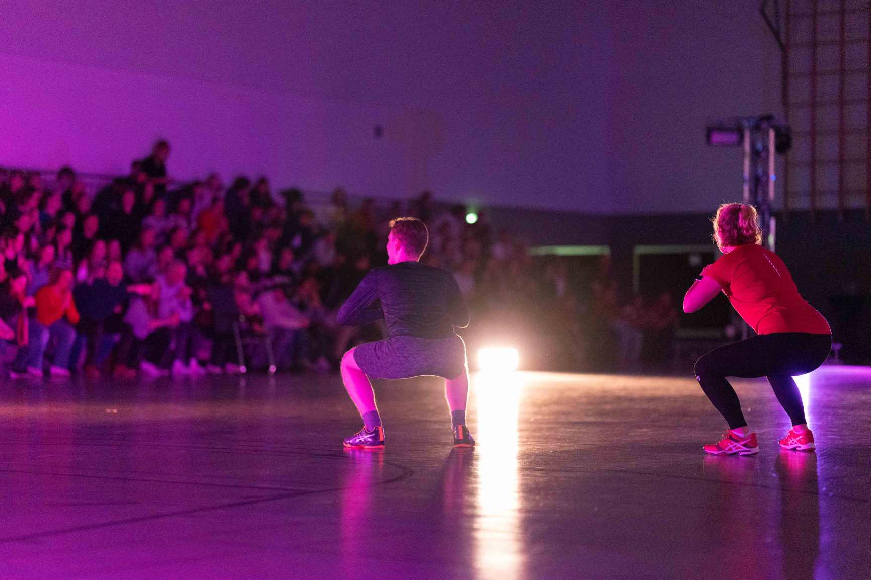 Jonglieren mit Stäben