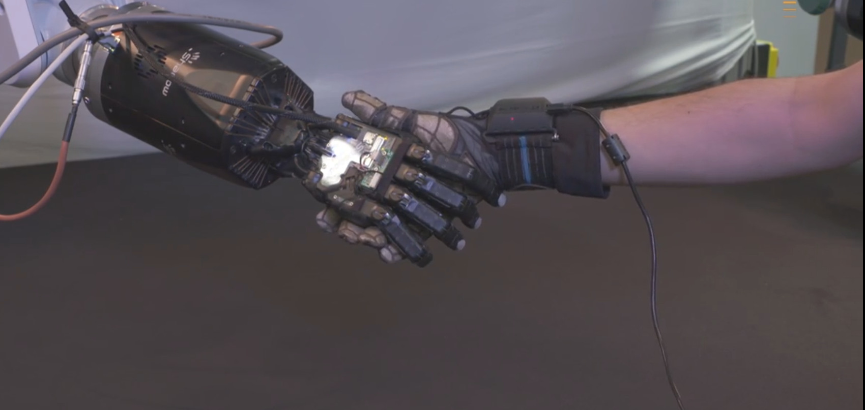 Crossfade, brain and robot hand