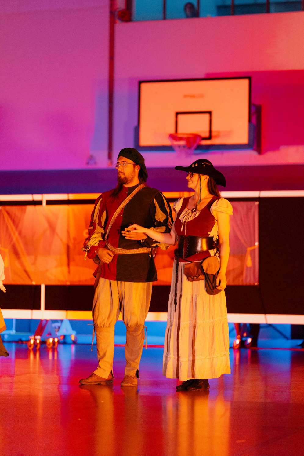 Jonglieren mit Stäben