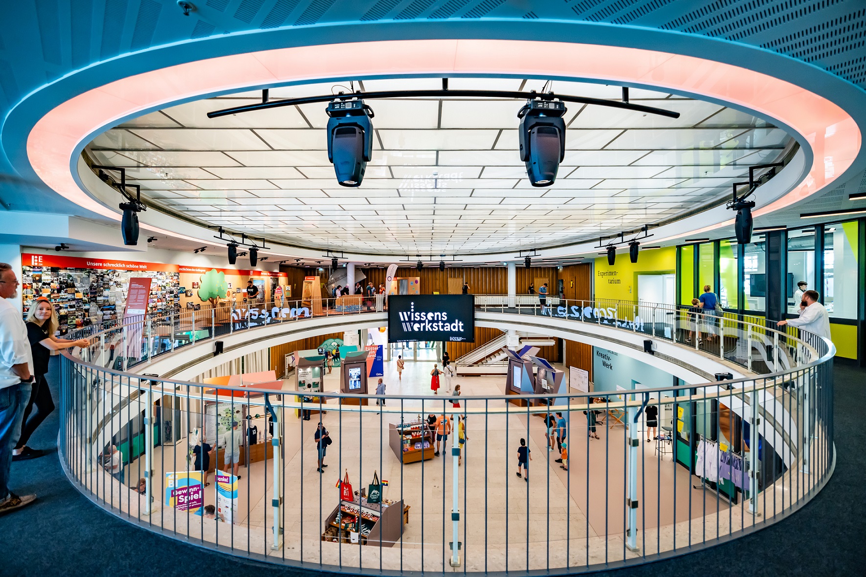 View of the foyer of the Wissenswerkstadt from above