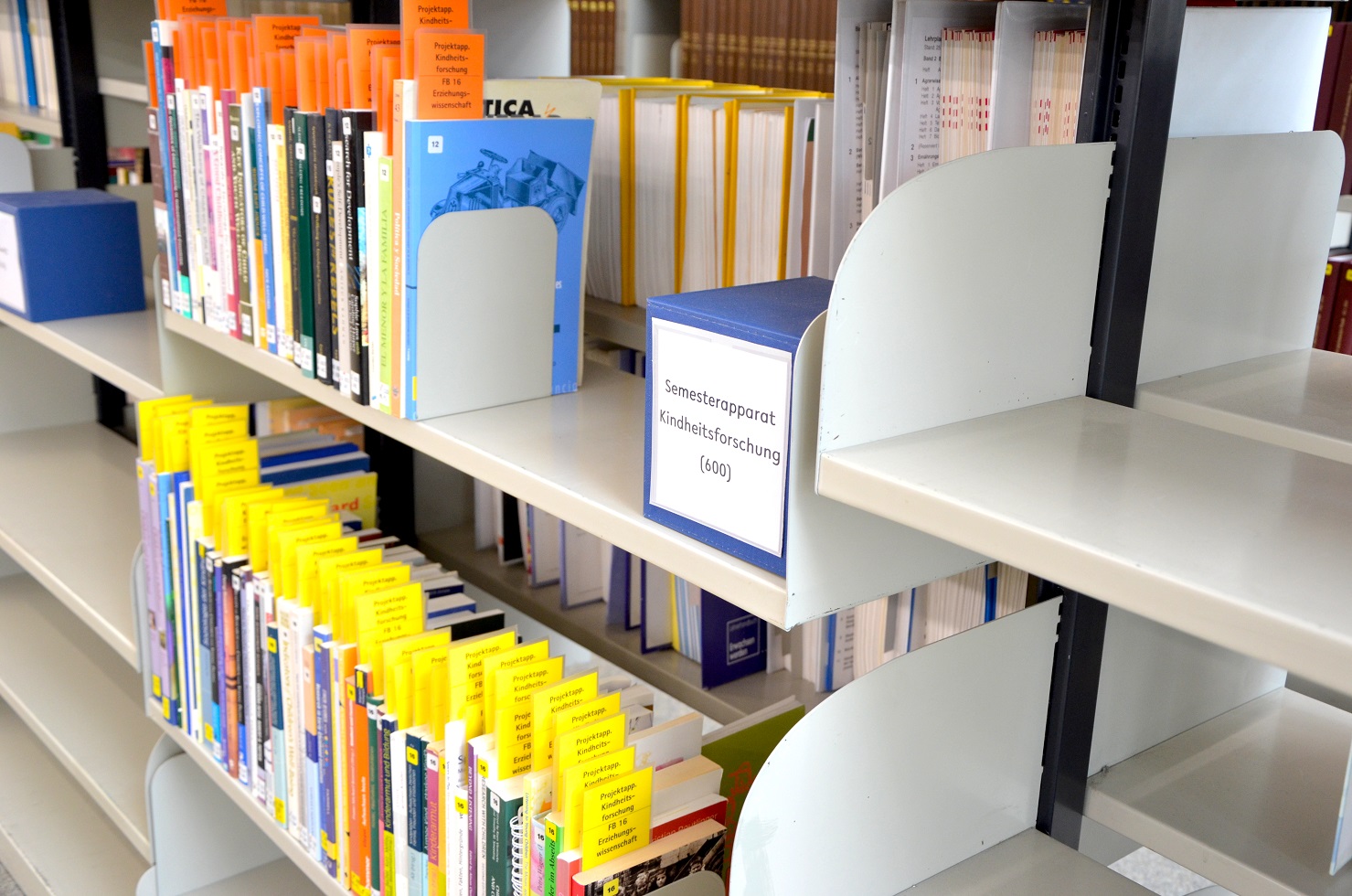 Semesterapparat Kindheitsforschung