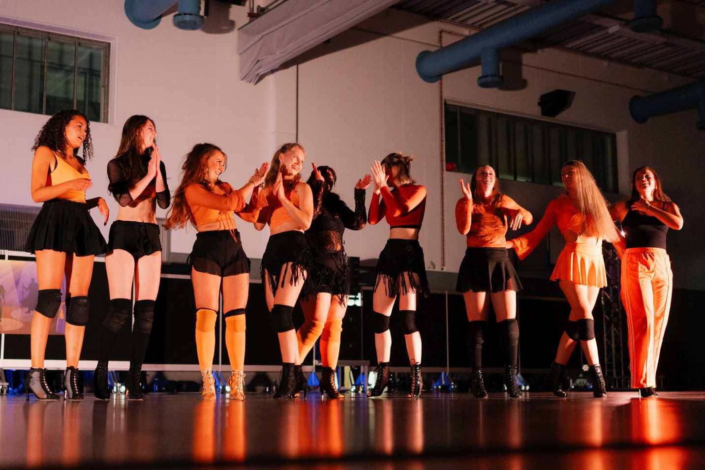 Jonglieren mit Stäben