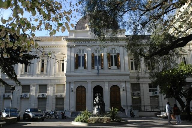 Intitucional UNLP