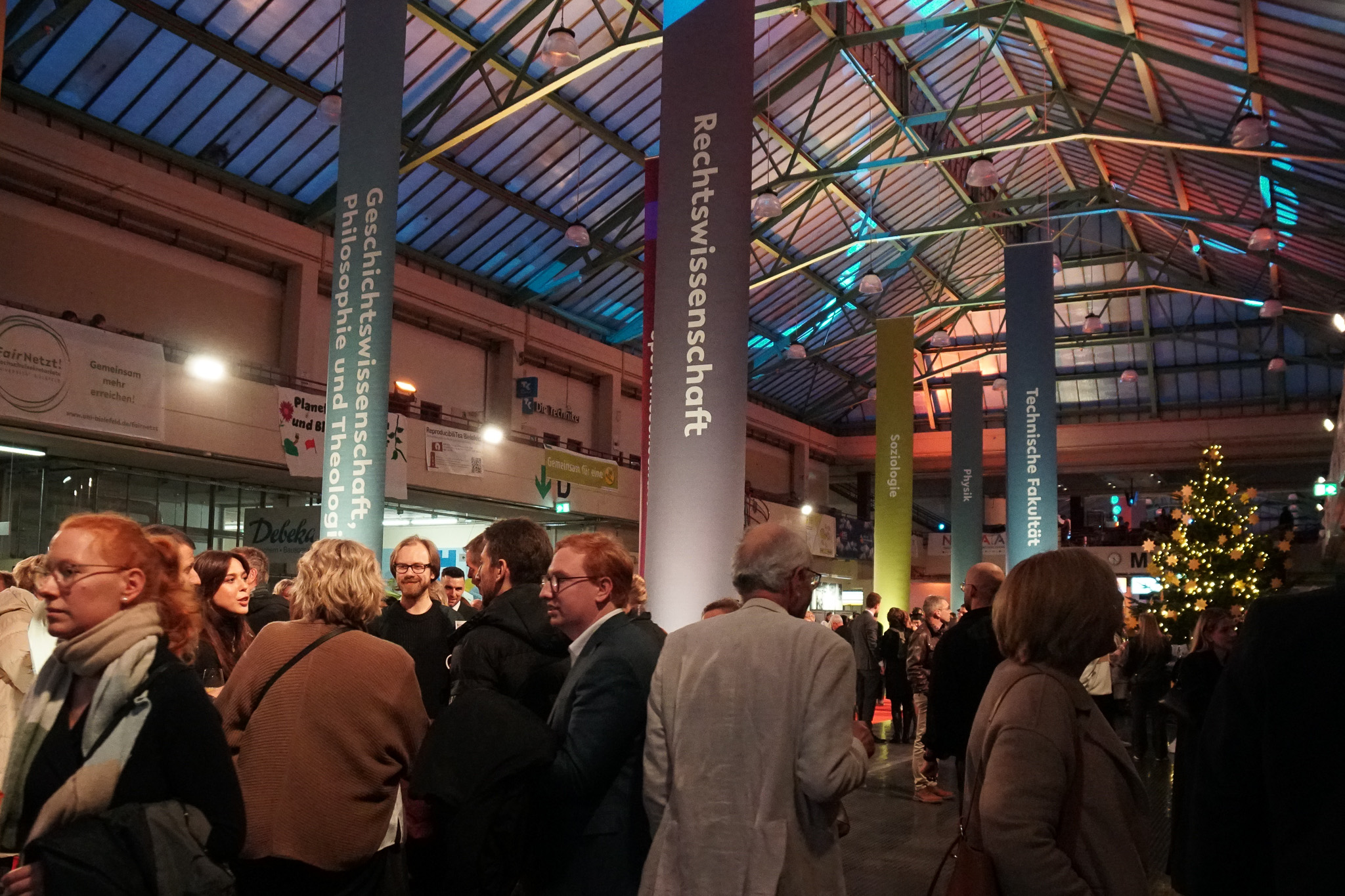 Festliche Halle des UHG