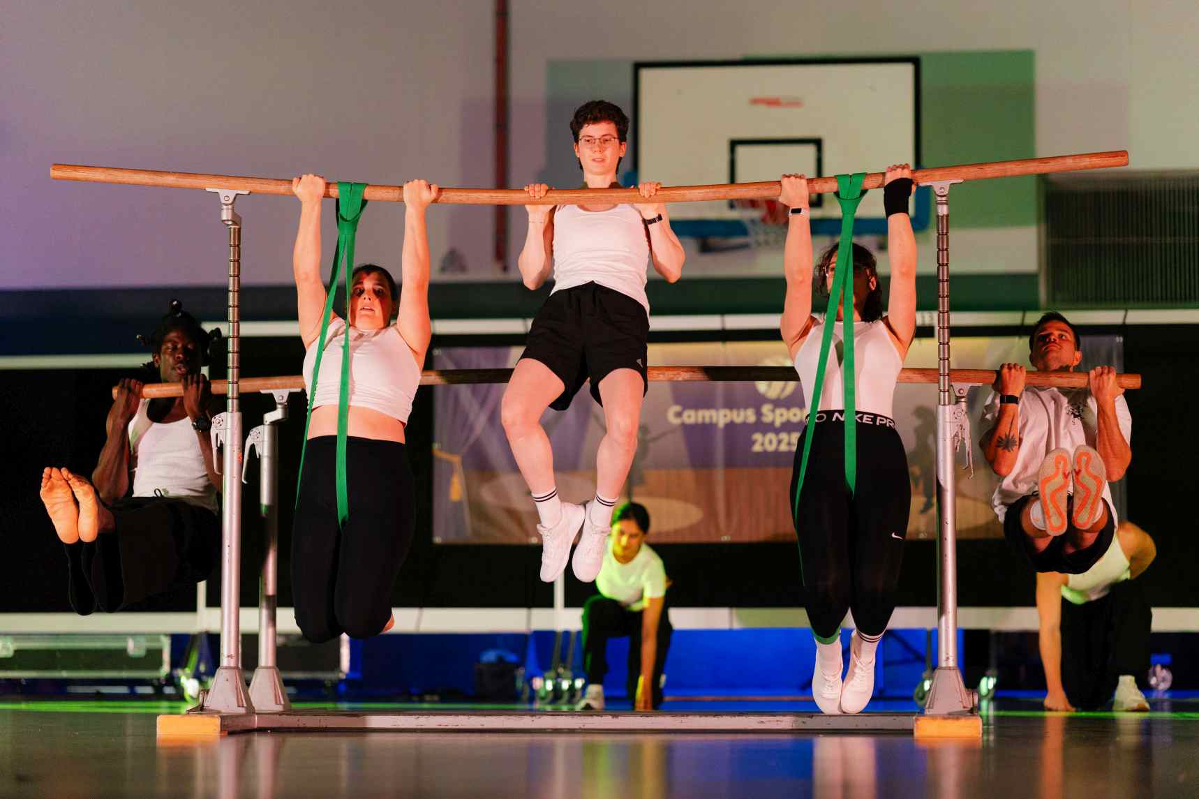 Jonglieren mit Stäben