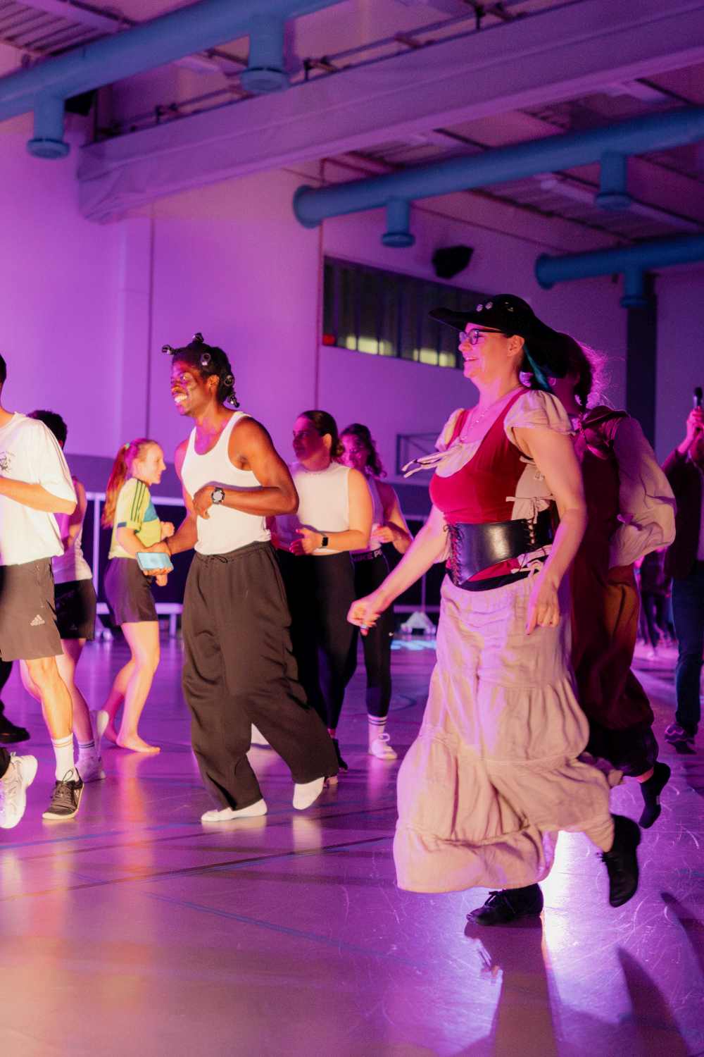 Jonglieren mit Stäben