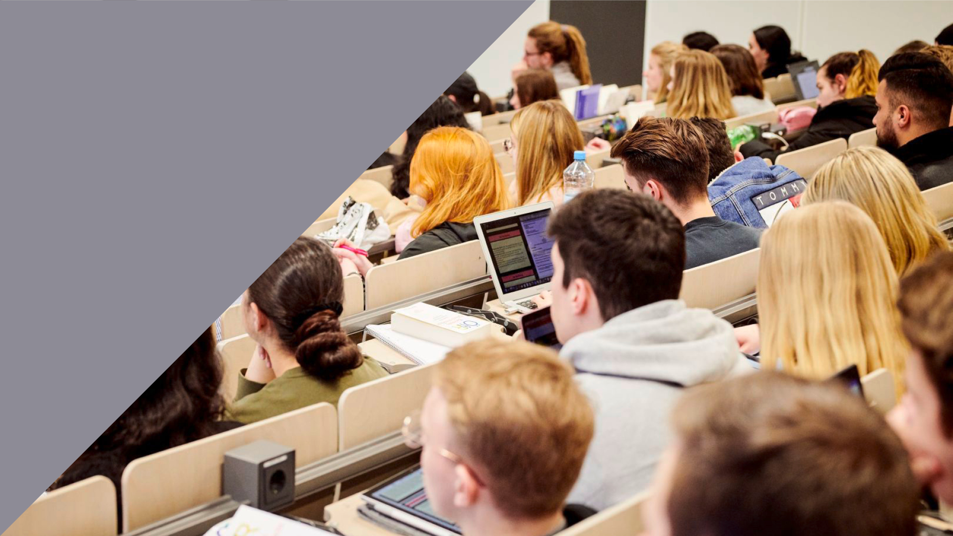Studierende im Hörsaal
