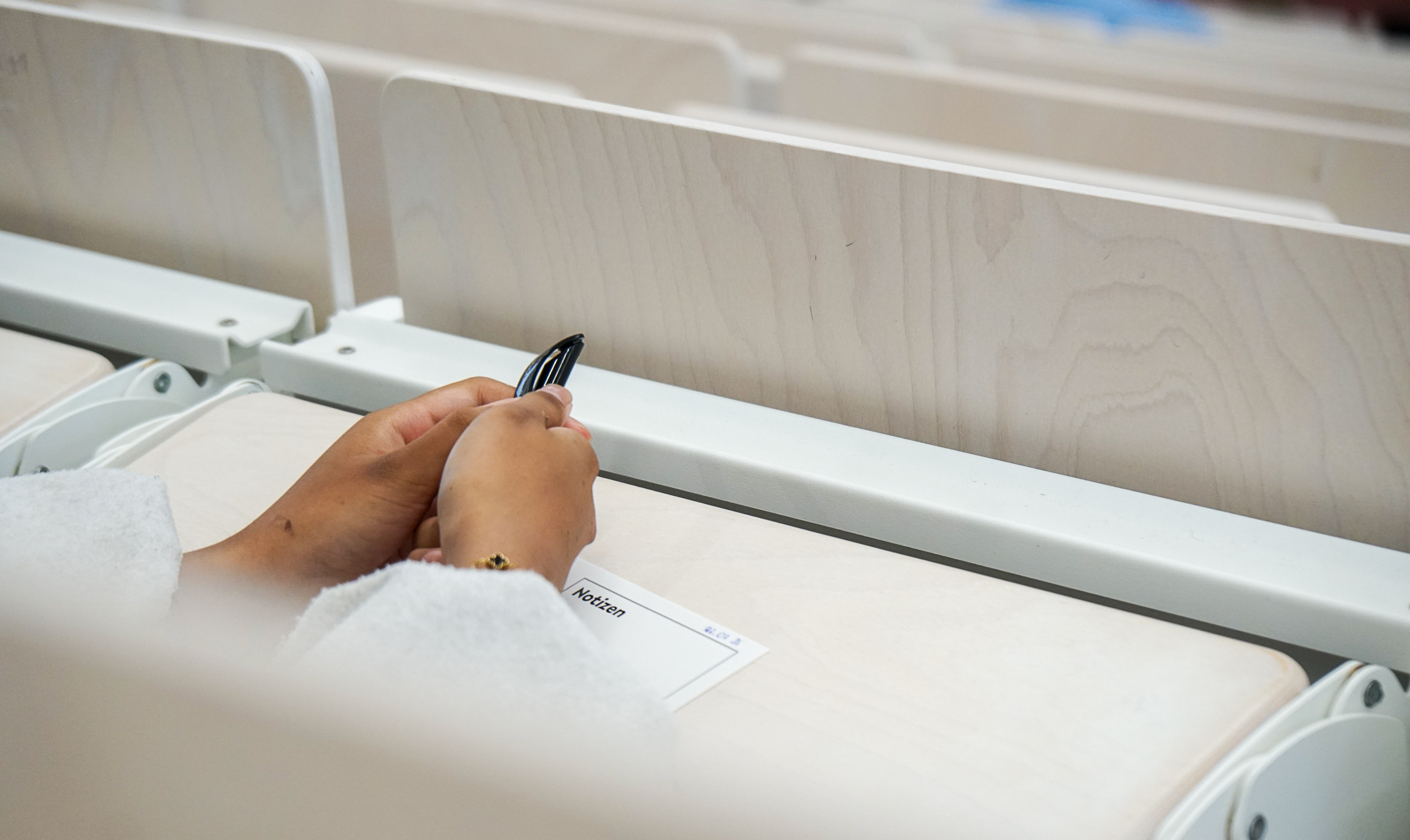 Studierende im Hörsaal