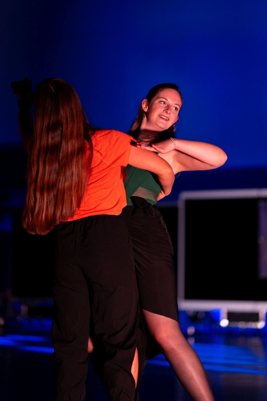 Jonglieren mit Stäben