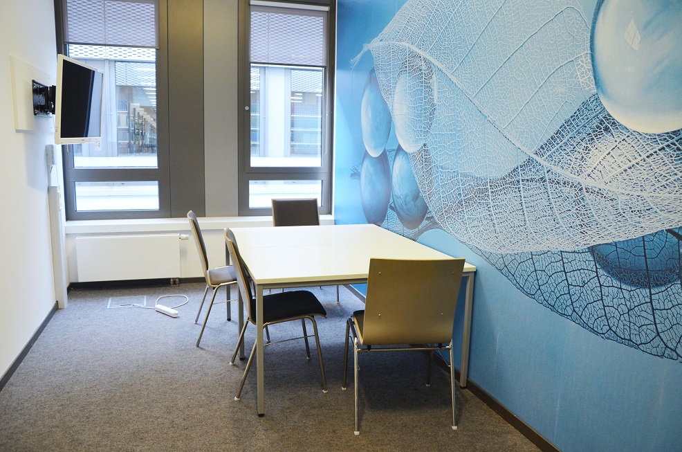 View into a discussion room