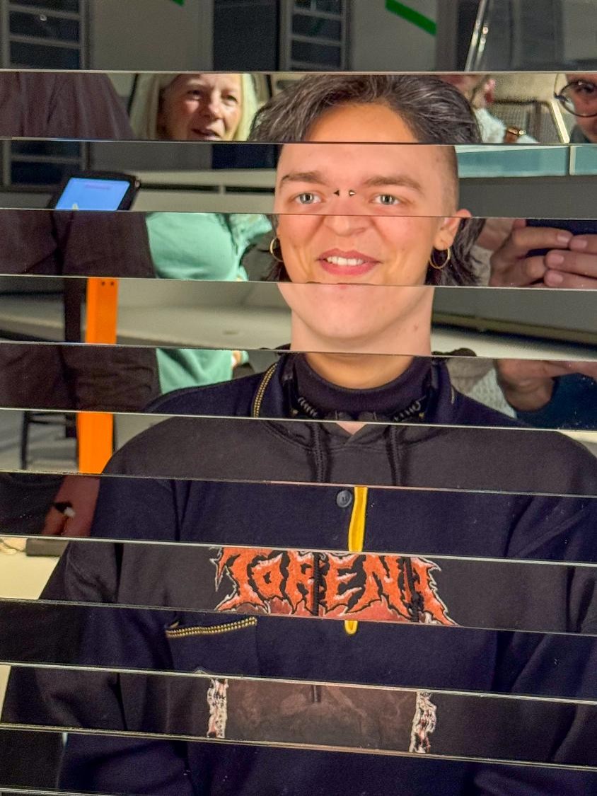 optimische Illusion mit Spiegeln