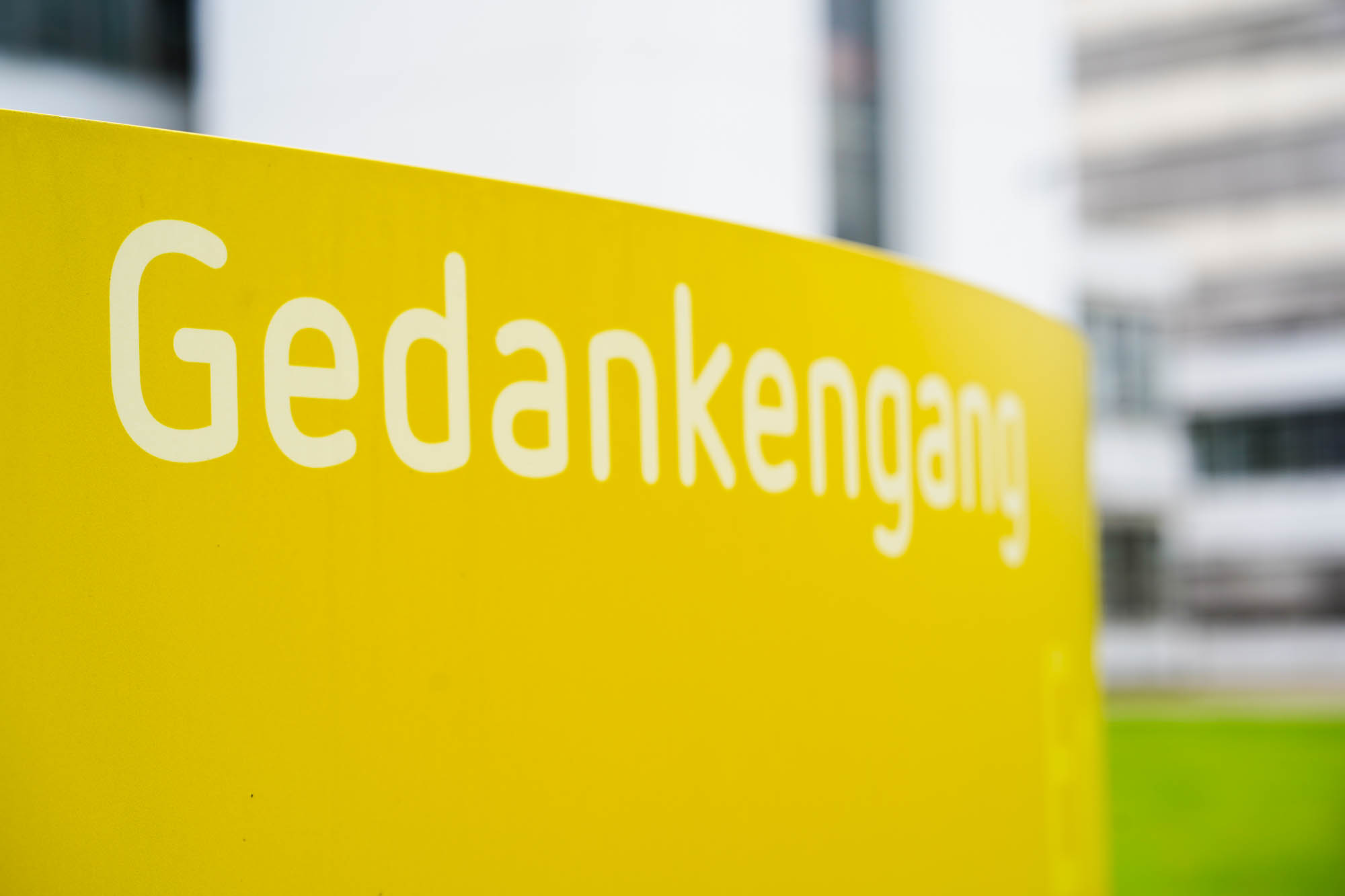 Schild Gedankengang