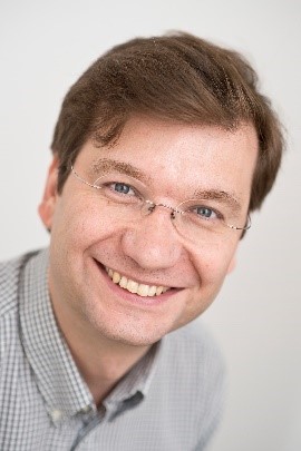 Prof. Dr. Thorsten Glaser
