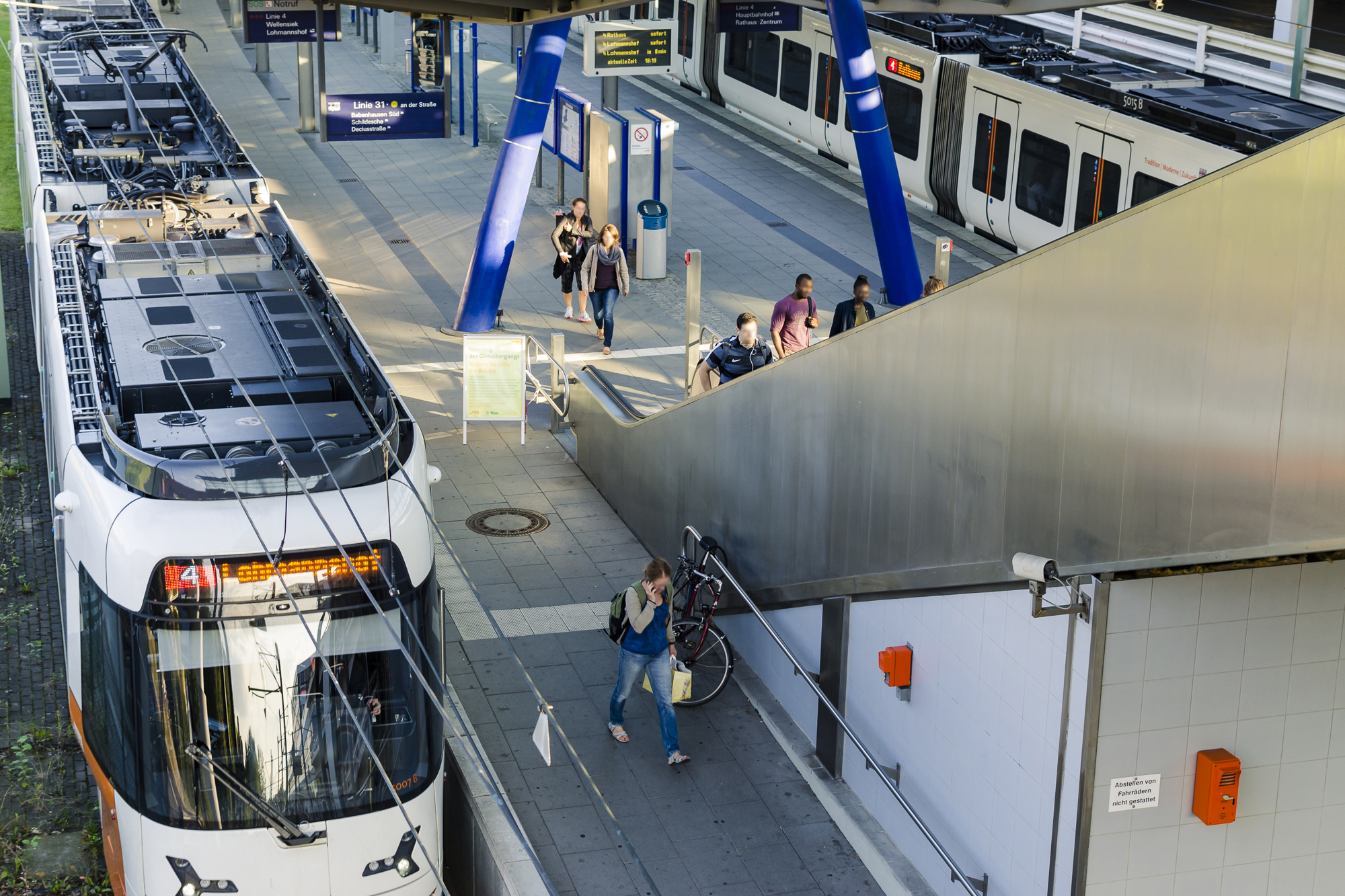 Bahnstation Universität