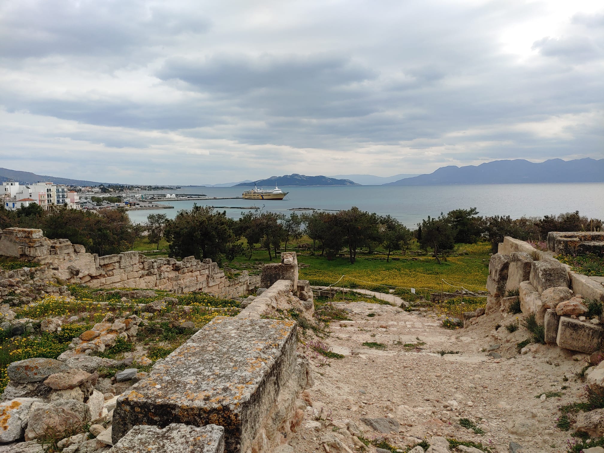 Reste des Apollon-Tempels auf gina [Foto: Michelle Botta].