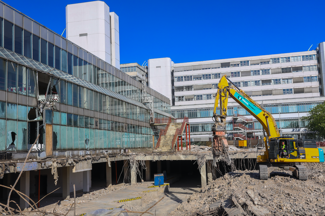 Construction site: The old refectory at the UHG is being demolished
